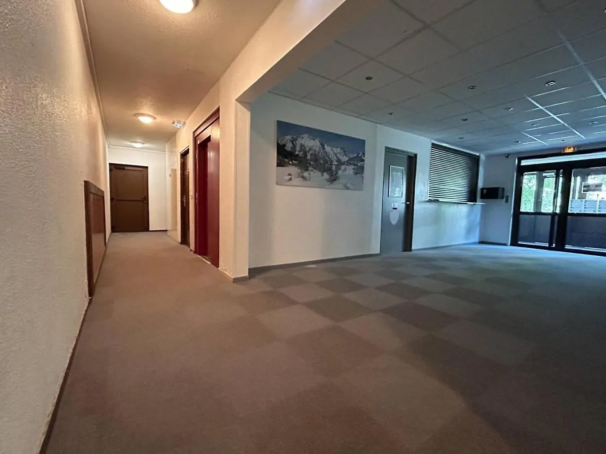 Apartment Studio Cabine, 4 Pers, Pied Des Pistes A Briancon, Balcon, Parking - Fr-1-330C-140 France