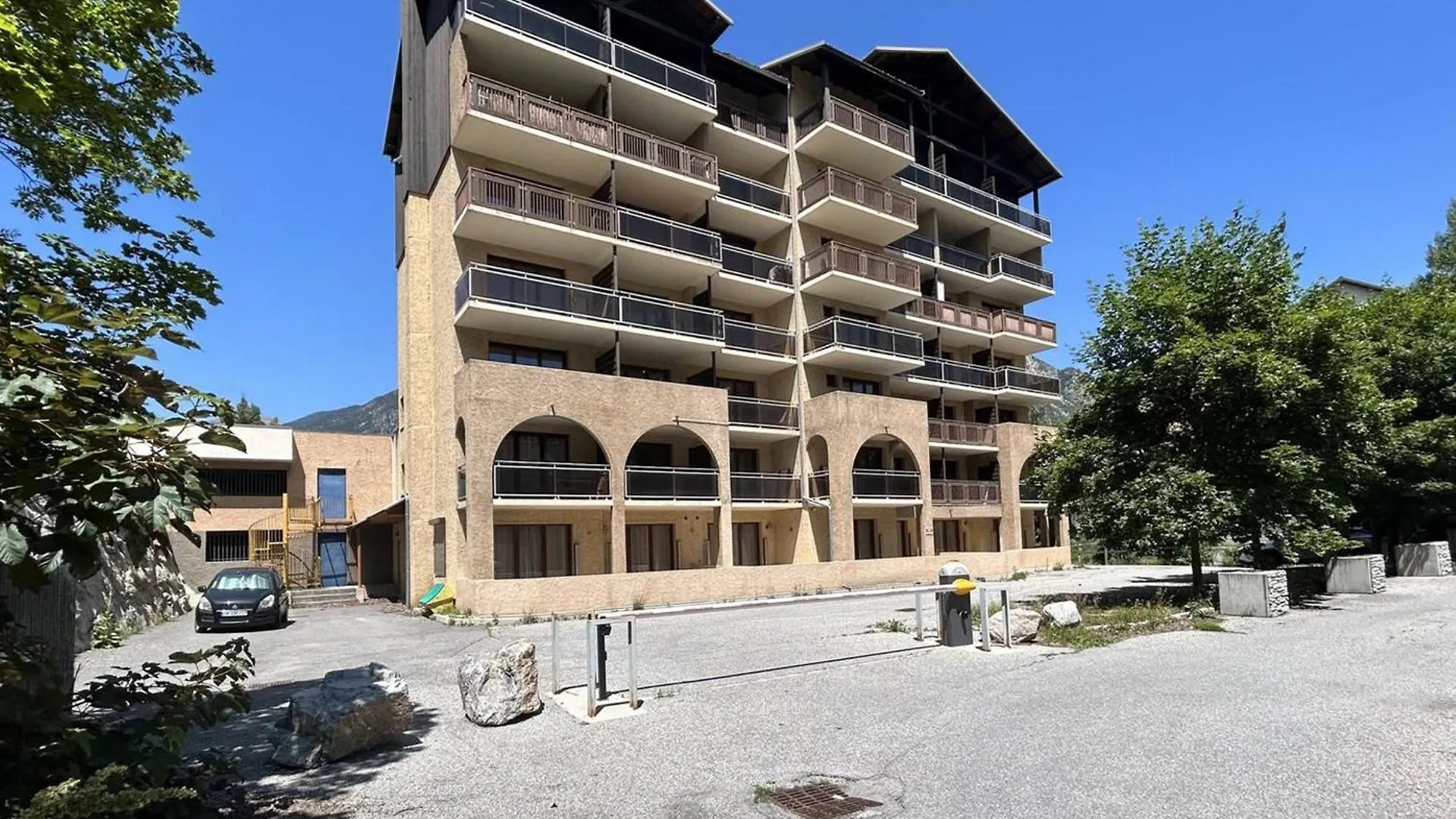 Studio Cabine, 4 Pers, Pied Des Pistes A Briancon, Balcon, Parking - Fr-1-330C-140 France